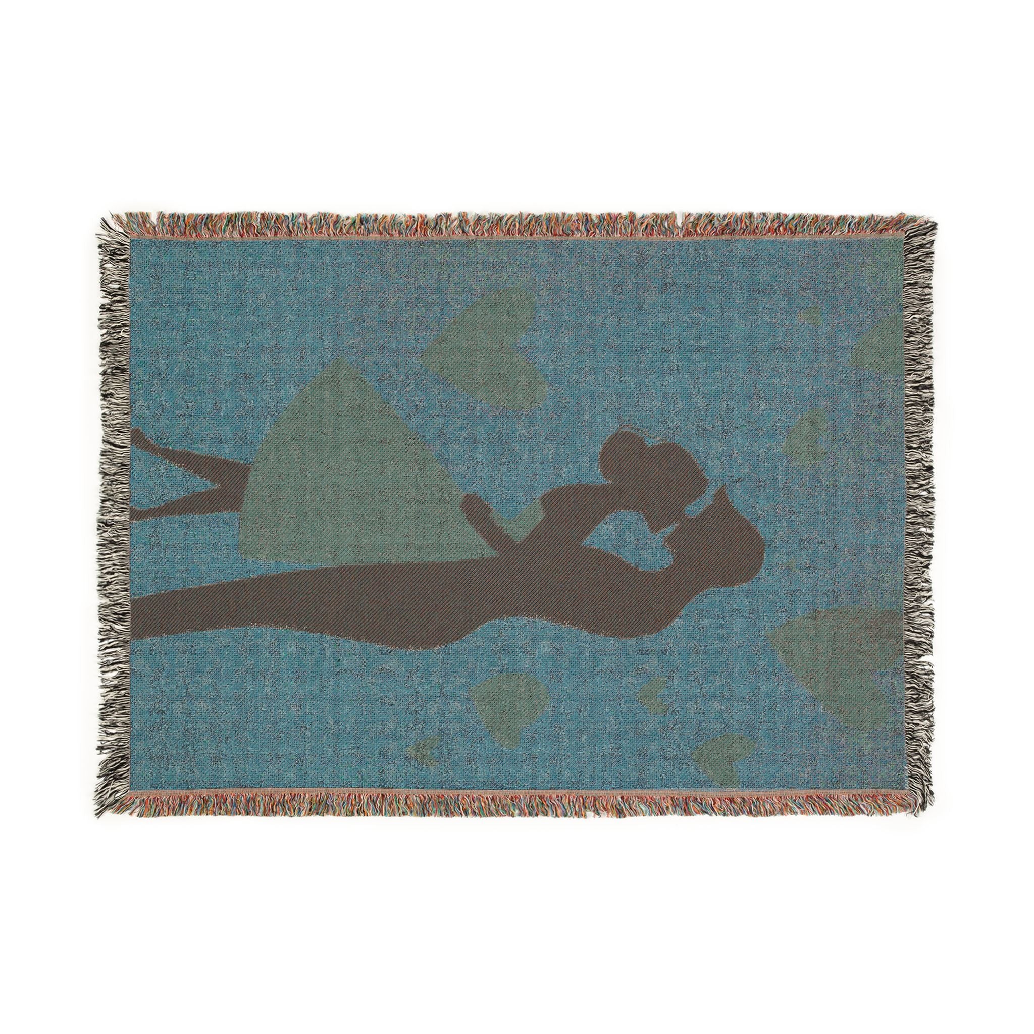 Romantic Silhouette Woven Blanket — Heart Pattern Throw for Couples & Valentine’s Day