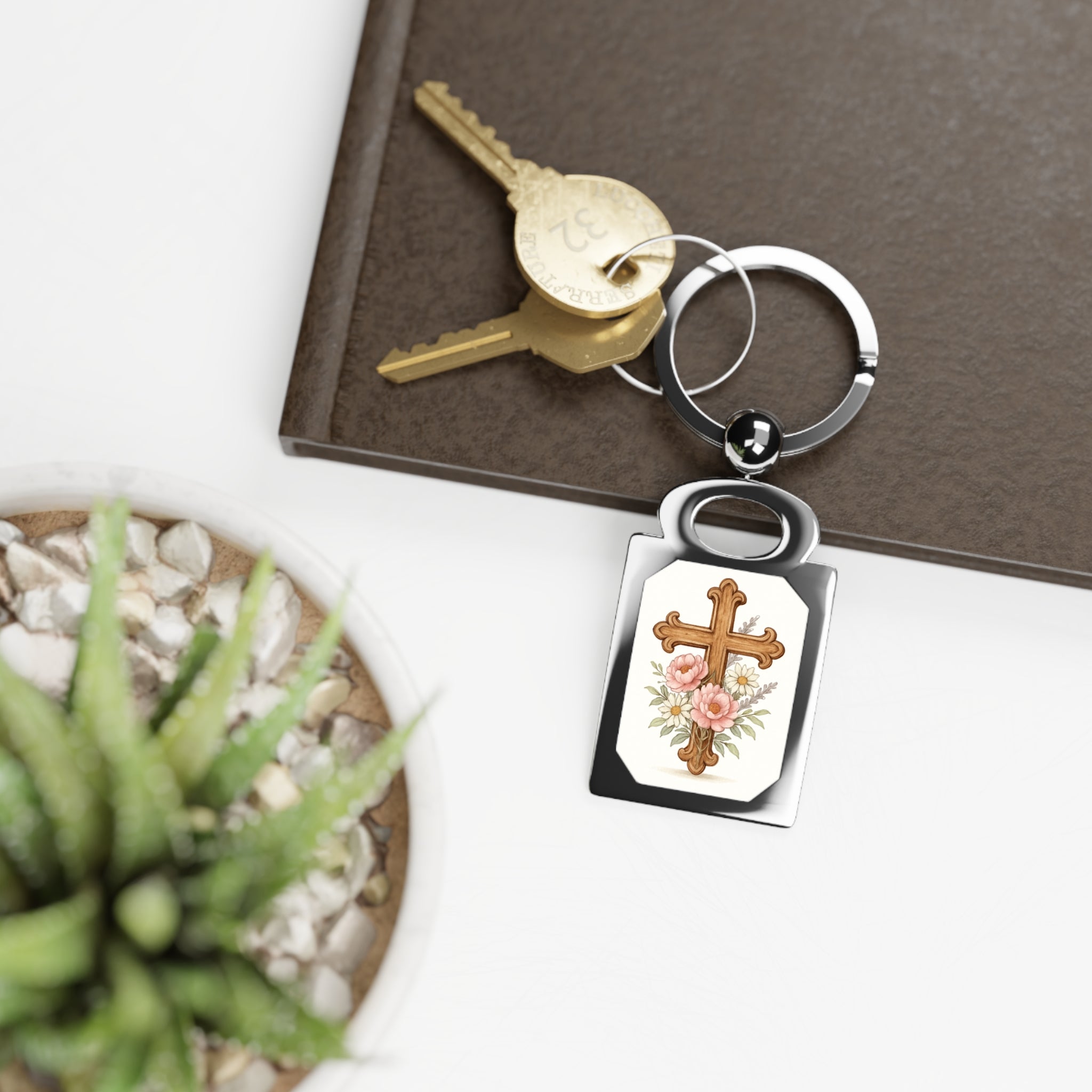 Floral Cross Keyring - Elegant Rectangle Keychain with Vintage Floral Design